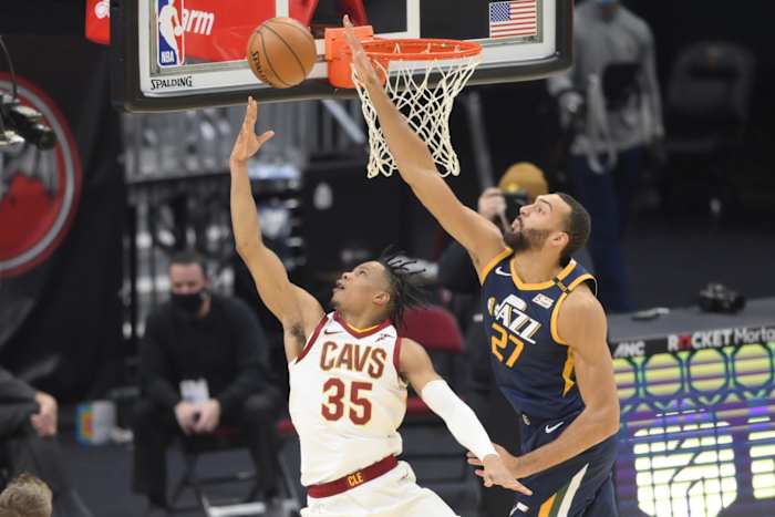 Rudy Gobert (27) blocks a shot against the Cleveland Cavaliers